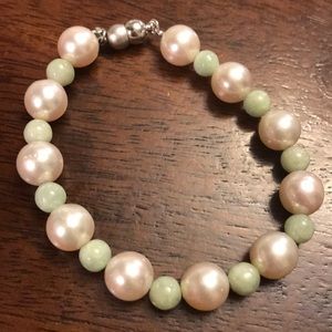Genuine jadeite Akoya pearls magnet bracelet 7”